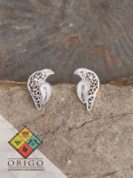 Joyería artesanal colombiana en plata ley 970. Cada pieza es elaborada 100% a mano por orfebres artesanos especializados en filigrana, una técnica ancestral que crea diseños únicos e irrepetibles. Auténtica orfebrería colombiana.