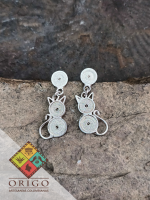 Joyería artesanal colombiana en plata ley 970. Cada pieza es elaborada 100% a mano por orfebres artesanos especializados en filigrana, una técnica ancestral que crea diseños únicos e irrepetibles. Auténtica orfebrería colombiana.