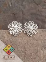 Joyería artesanal colombiana en plata ley 970. Cada pieza es elaborada 100% a mano por orfebres artesanos especializados en filigrana, una técnica ancestral que crea diseños únicos e irrepetibles. Auténtica orfebrería colombiana.