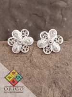 Joyería artesanal colombiana en plata ley 970. Cada pieza es elaborada 100% a mano por orfebres artesanos especializados en filigrana, una técnica ancestral que crea diseños únicos e irrepetibles. Auténtica orfebrería colombiana.