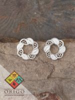 Joyería artesanal colombiana en plata ley 970. Cada pieza es elaborada 100% a mano por orfebres artesanos especializados en filigrana, una técnica ancestral que crea diseños únicos e irrepetibles. Auténtica orfebrería colombiana.