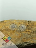 Joyería artesanal colombiana en plata ley 970. Cada pieza es elaborada 100% a mano por orfebres artesanos especializados en filigrana, una técnica ancestral que crea diseños únicos e irrepetibles. Auténtica orfebrería colombiana.